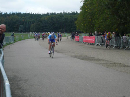 139 Yvan poursuit son effort