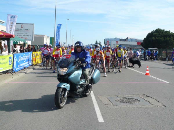 01 Jacky va ouvrir la course des 3ème
