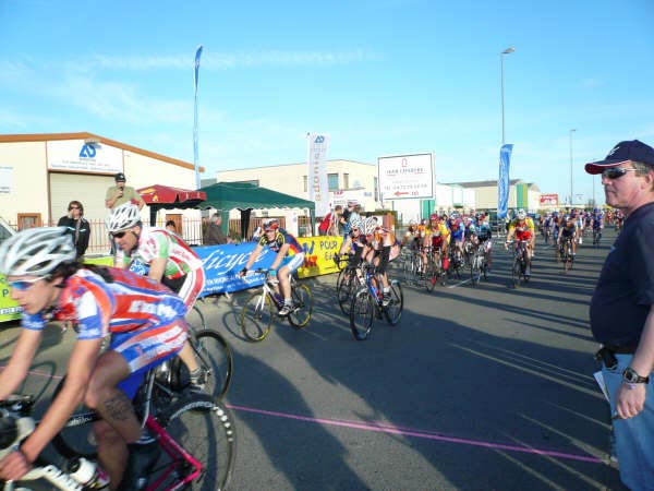 W24 Arrivée du peloton des 4ème