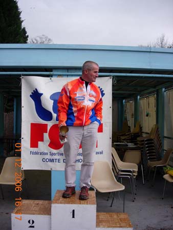 39 Gérard Vallet Vainqueur de la catégorie Séniors C et Champion du Rhône des plus de cinquante ans