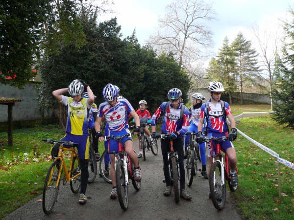 088 Les 7 Juniors