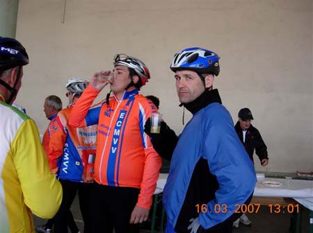 81 C'est_l'heure_de_l'apéro