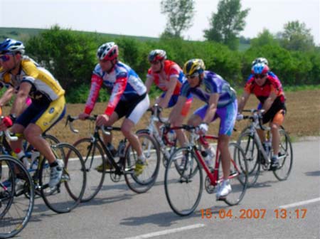 H_Grand_Prix_de_Reventin_15-04-07,_les_3ème_catégorie