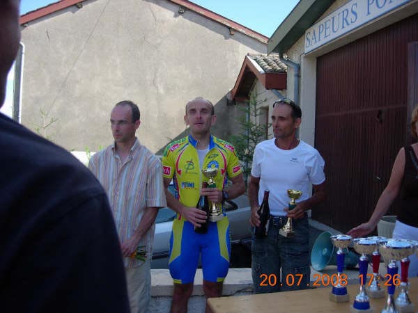 072 Le podium de la course des 3ème cat.